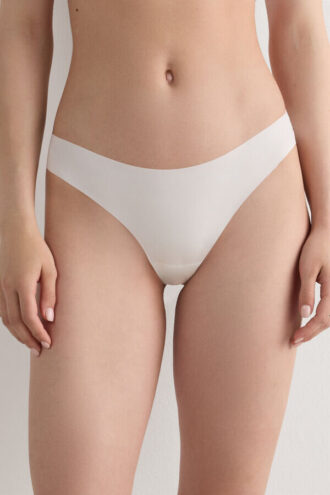Brazilian panties in seamless ultra light microfiber