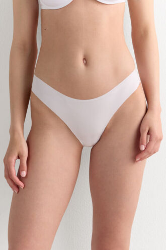 Brazilian panties in seamless ultra light microfiber