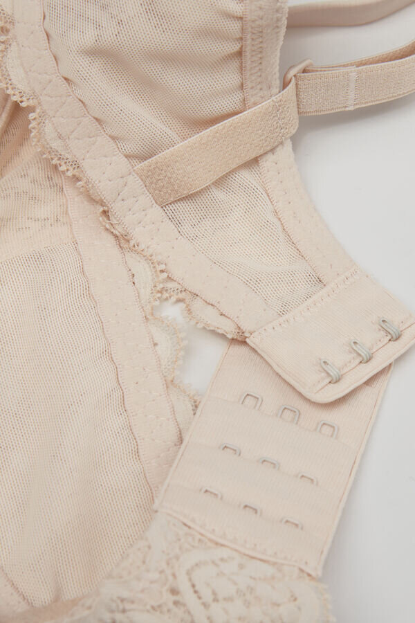 Daniela-pitsinen balconette-rintaliivi Daniela-pitsinen balconette-rintaliivi