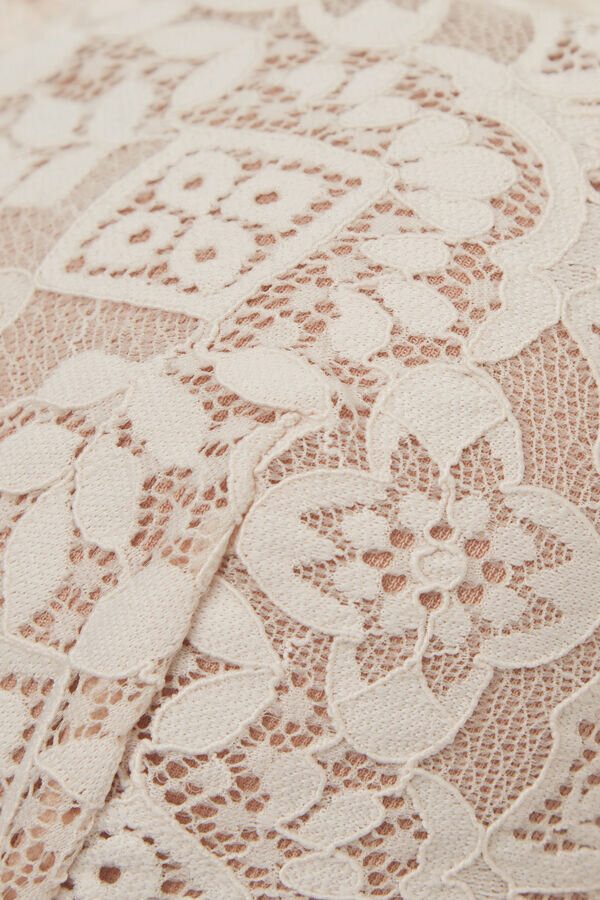 Elena-pitsinen balconette-rintaliivi Elena-pitsinen balconette-rintaliivi