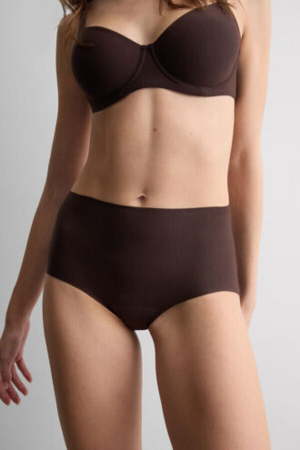 Erittäin mukavat korkeavyötäröiset hipsterit