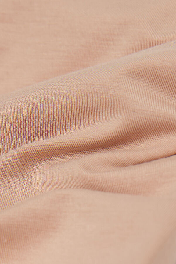 Erittäin mukavat korkeavyötäröiset hipsterit Erittäin mukavat korkeavyötäröiset hipsterit