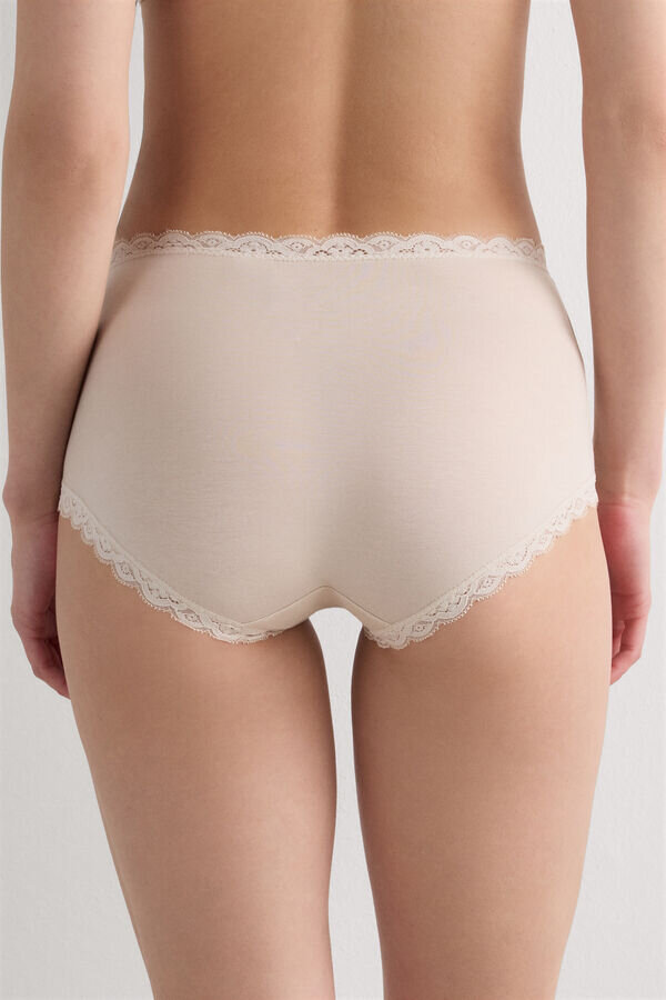 Korkeavyötäröiset puuvilla- ja pitsihipsterit Korkeavyötäröiset puuvilla- ja pitsihipsterit