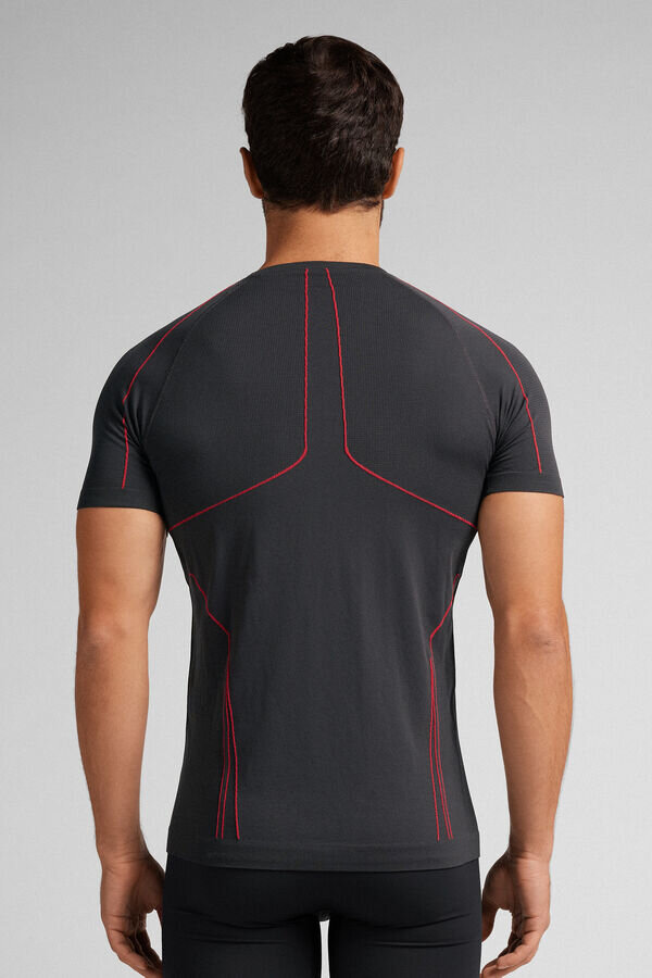 Lyhythihainen tekninen urheilupaita Lyhythihainen tekninen urheilupaita