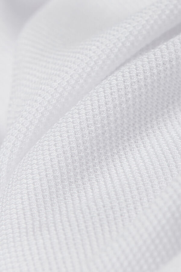 Modaalista ja silkistä valmistettu piquét-paita Modaalista ja silkistä valmistettu piquét-paita