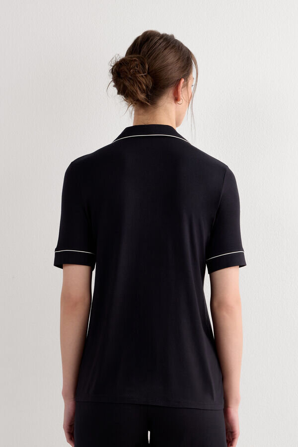 Modaalista valmistettu lyhythihainen napituspaita Modaalista valmistettu lyhythihainen napituspaita