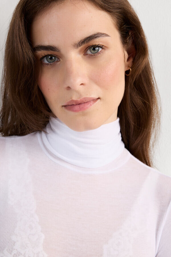 Modal-kashmir-ultrakevyt korkeakauluksinen toppi Modal-kashmir-ultrakevyt korkeakauluksinen toppi