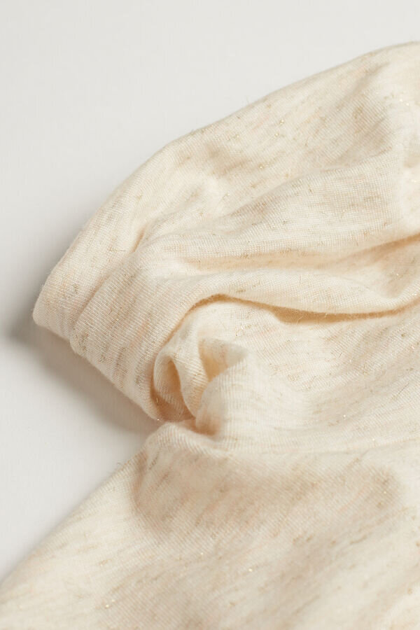 Modal Light -materiaalista valmistettu kauluspaita, jossa on kashmirlamé Modal Light -materiaalista valmistettu kauluspaita, jossa on kashmirlamé