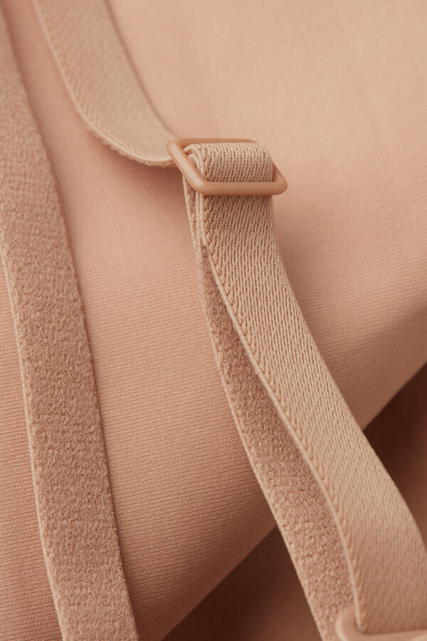 Muotoileva alushame saumattomasta mikrokuidusta Muotoileva alushame saumattomasta mikrokuidusta