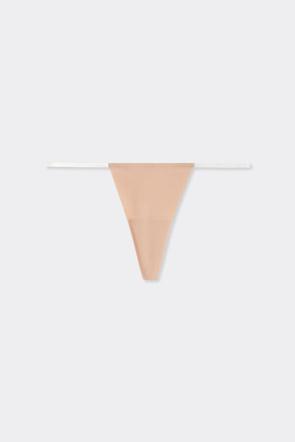 Näkymätön Thong Ultralight Microfiberista Näkymätön Thong Ultralight Microfiberista