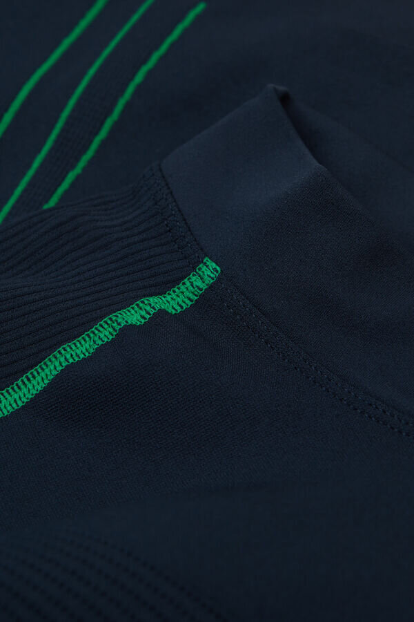 Pitkähihainen tekninen urheilupaita Pitkähihainen tekninen urheilupaita