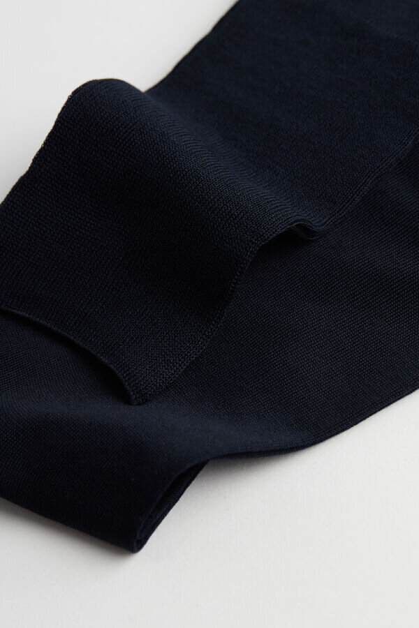 Pitkät satiiniset egyptiläisen puuvillan sukat Pitkät satiiniset egyptiläisen puuvillan sukat