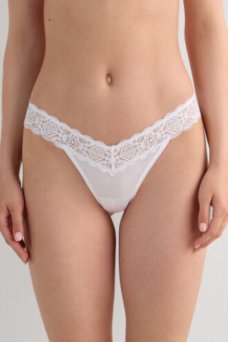 Pitsi ja mikrokuitu 80-luvun tyyliset Brazilian