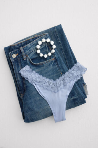 Pitsi ja mikrokuitu 80-luvun tyyliset Brazilian