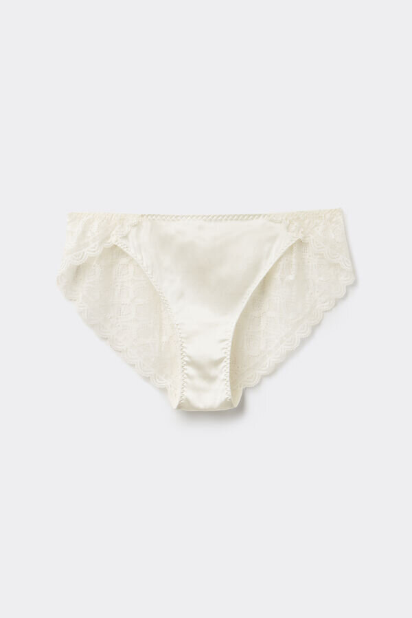 Pitsi- ja silkkibikinit Pitsi- ja silkkibikinit