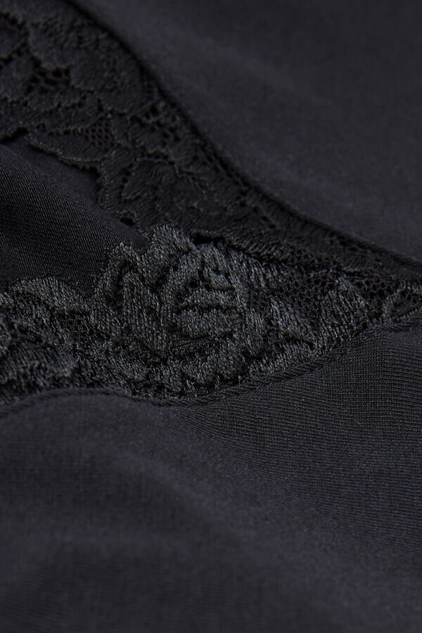 Pretty Flowers -modaalinen ja pitsinen tankkitoppi Pretty Flowers -modaalinen ja pitsinen tankkitoppi