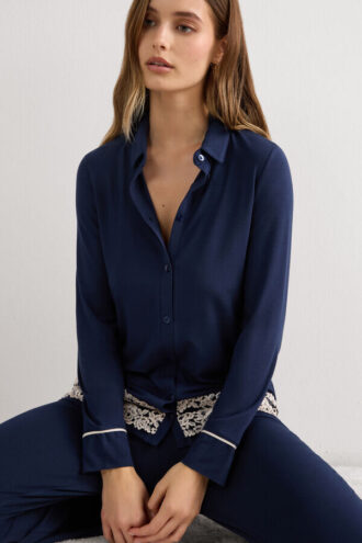 Pretty Flowers -napituspaita modaalista