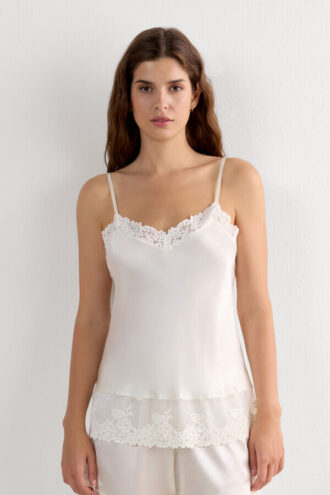 Pretty Flowers ohut olkaiminen silkkinen toppi Pretty Flowers ohut olkaiminen silkkinen toppi