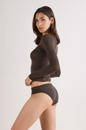 Puuvilla- ja pitsialushousut