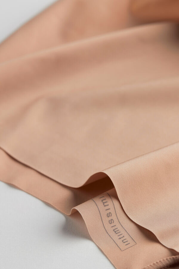 Saumattomat mikrokuituiset hipster-alusvaatteet Saumattomat mikrokuituiset hipster-alusvaatteet