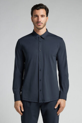 Silitystä vaativa paita