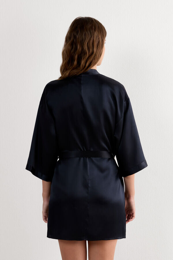 Silkkikimono Silkkikimono