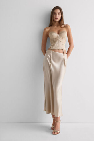 Silkkikukat Anna Merrywidow