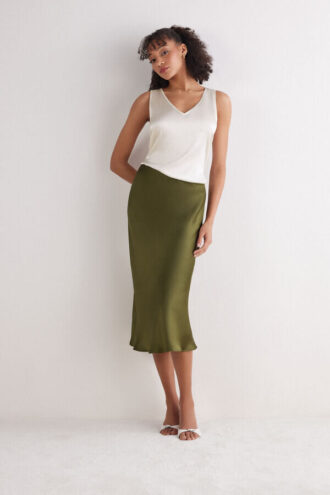 Silkkinen V-kaula-aukkoinen toppi