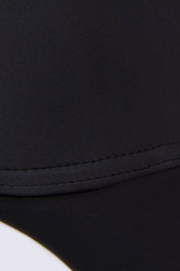 Simona Super Push-Up -rintaliivit Ultralight Microfiberista Simona Super Push-Up -rintaliivit Ultralight Microfiberista