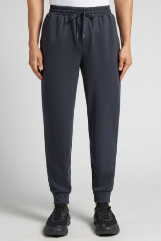 Täyspitkät tekniset housut