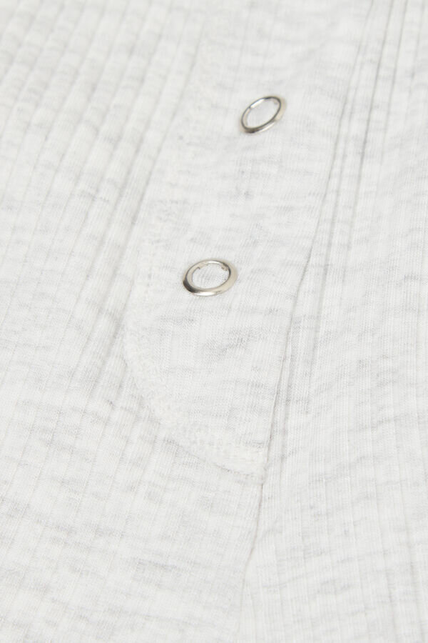 Tyylikkäät ja mukavat modaalishortsit Tyylikkäät ja mukavat modaalishortsit