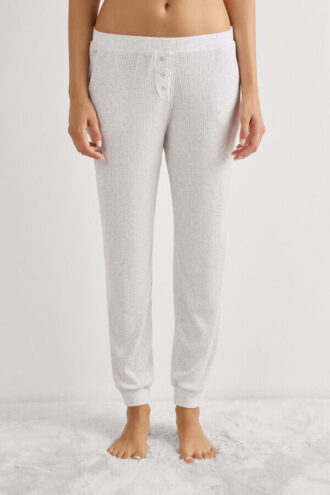 Tyylikkäät ja mukavat modal-housut Tyylikkäät ja mukavat modal-housut